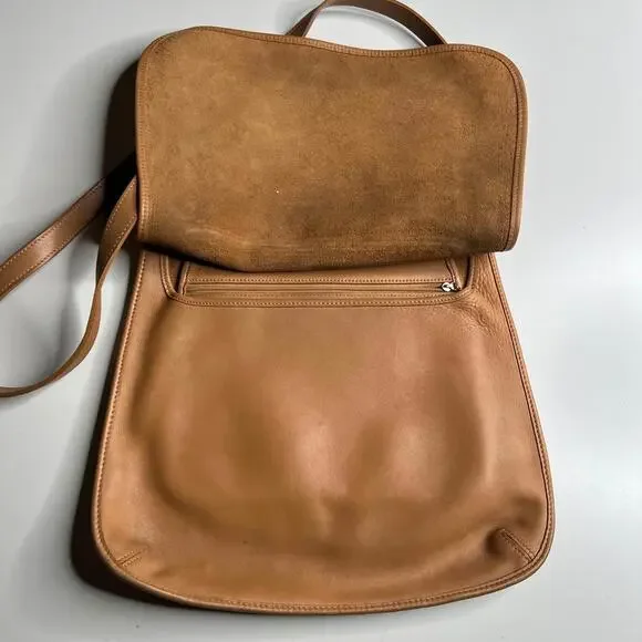 Coach Tan Leather Shoulder Bag - Picture 5 of 11